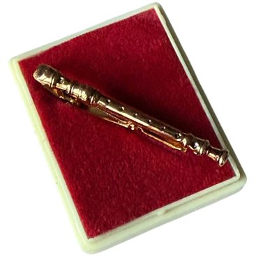 Yamaha recorder tie clip